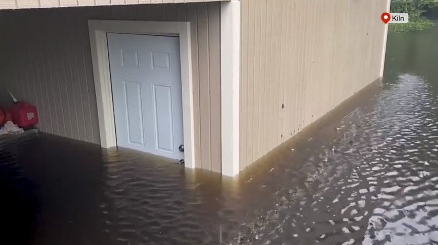 Video: Bouře pustoší Louisianu, záplavy ohrožují i New Orleans